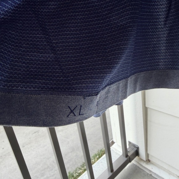 Lululemon License To Train Long Sleeve - Picture 12 of 12